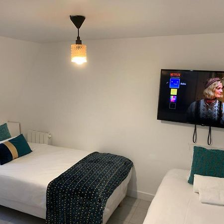 144 - Urban Charming Studio In Париж Екстериор снимка